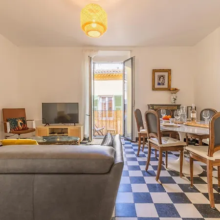 De Charme Centre Vieux Village Apartment *